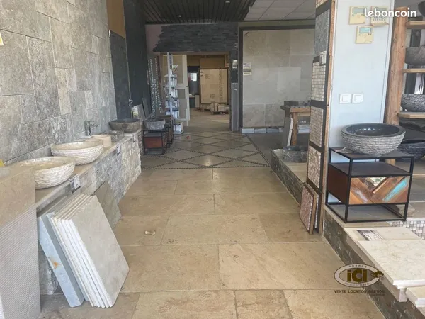 Local 480 m² Ville-la-Grand