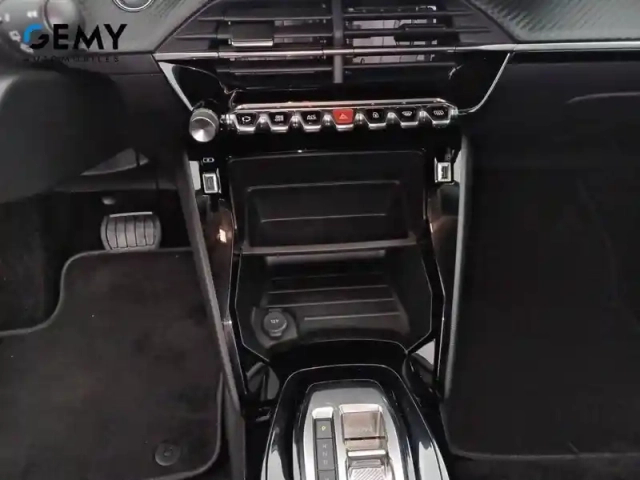 Peugeot 2008 electrique 136 ch — photo 14