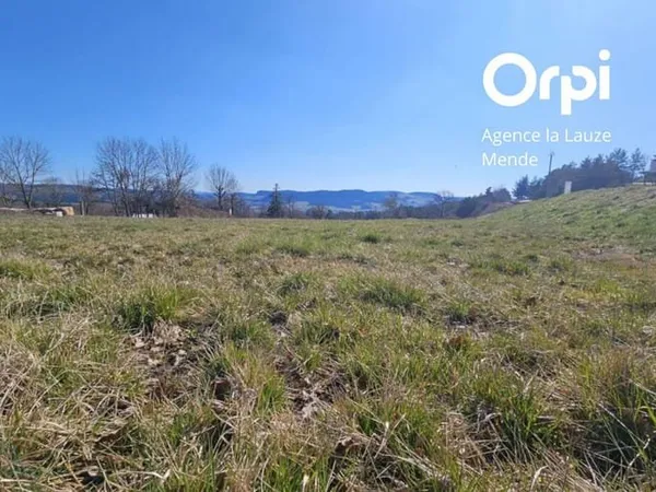 Terrain 2377 m²