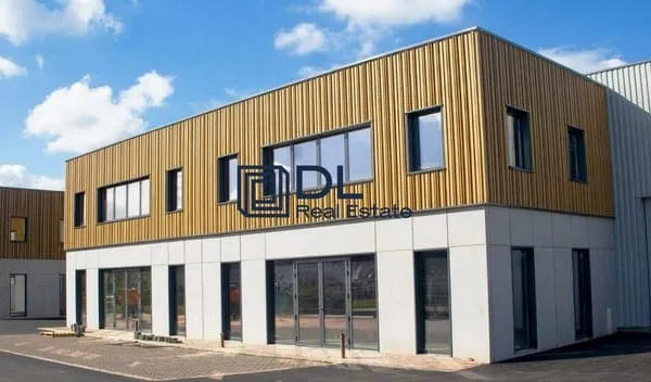 Entrepôt 555 m²