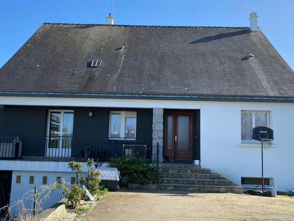 Maison 8 pièces 222 m²