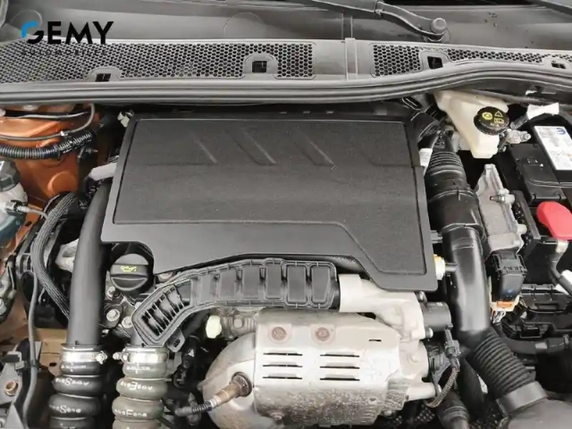 Peugeot 2008 puretech 100 s&amp;s bvm6 — photo 12