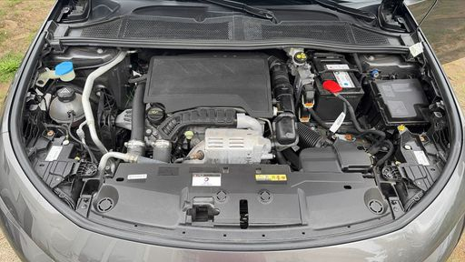 Peugeot 308 SW 1.2 PureTech 130 EAT8 - GT – 2023 – 52676 km – Essence – Boîte Automatique — photo 31