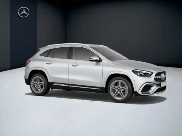 Mercedes Gla 200 d amg line — photo 14