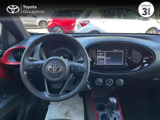 Toyota Aygo x 1.0 vvt-i 72ch design s-cvt my24 — photo 11