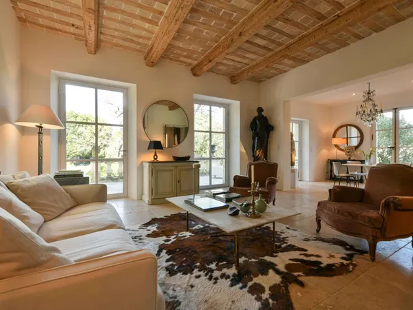 Appartement 12 pièces 423 m²