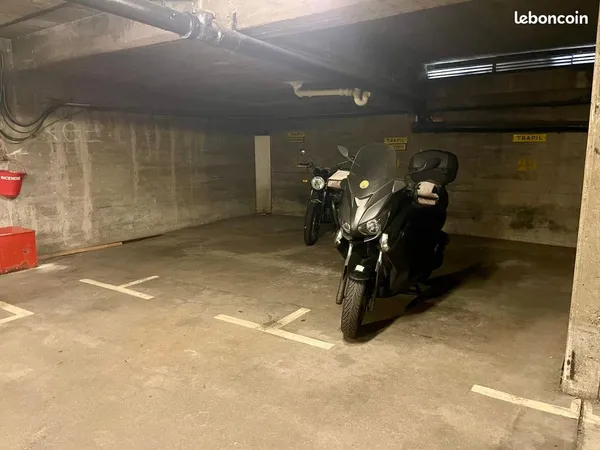 Paris 15e - Lot de 4 emplacements de parking - rue de Javel