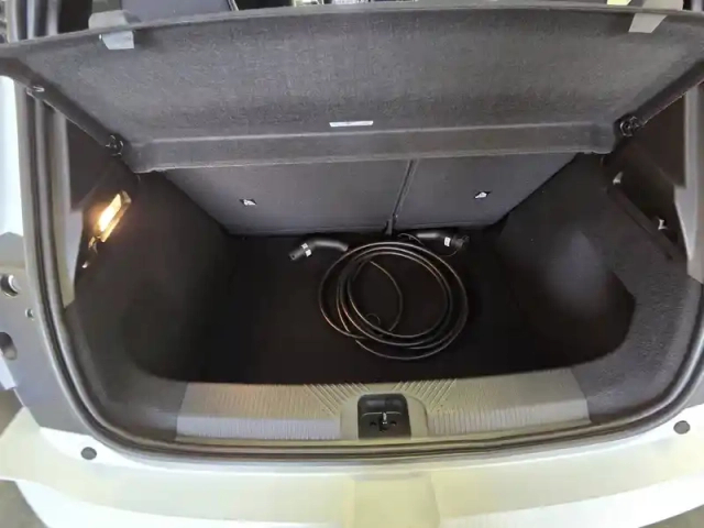 Nissan Micra electrique 52kwh 150ch — photo 12