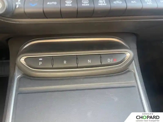 Jeep Avenger 1.2 turbo t3 100 ch e-hybrid bvr6 — photo 18