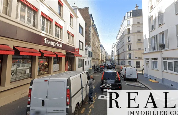 Local commercial 740 m²