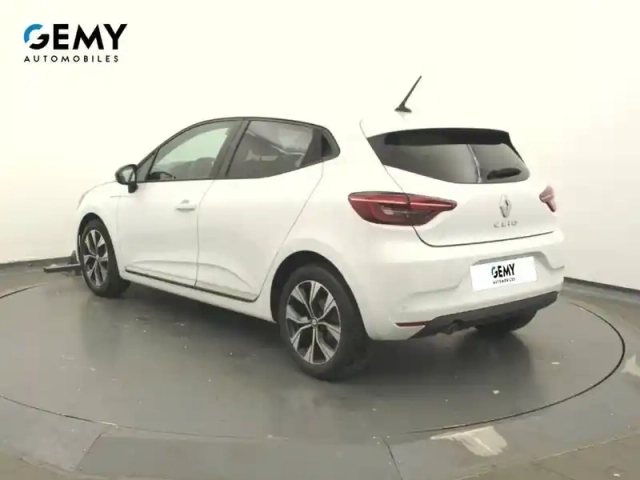 Renault Clio tce 90 — photo 47