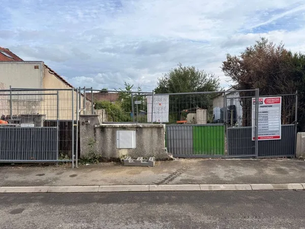 Terrain 405 m²
