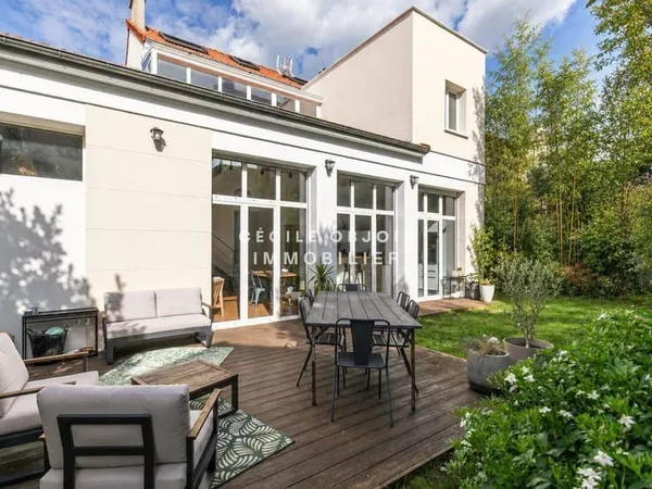 Maison 7 pièces 175 m²