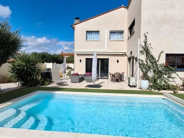 Maison T5 de 161 m2, piscine au sel, suite parentale de 33m2 & vue Canigou