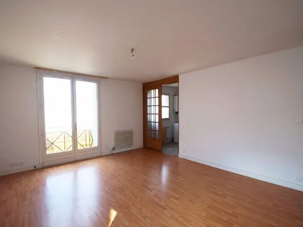 T 3 +BALCON POITIERS - 3 pièce(s) - 65.14 m2