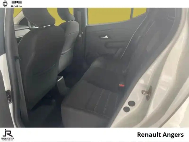 Dacia Sandero 1.0 tce 90ch confort — photo 4