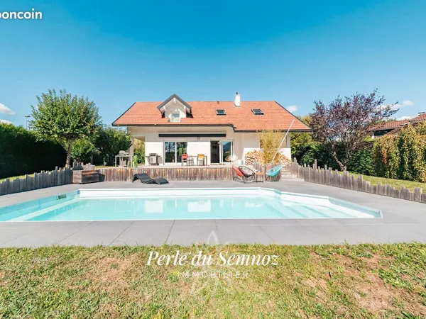 Maison de 155 m2 - Terrain de 980 m2
