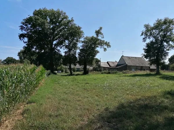 Terrain Loyat 2000 m2
