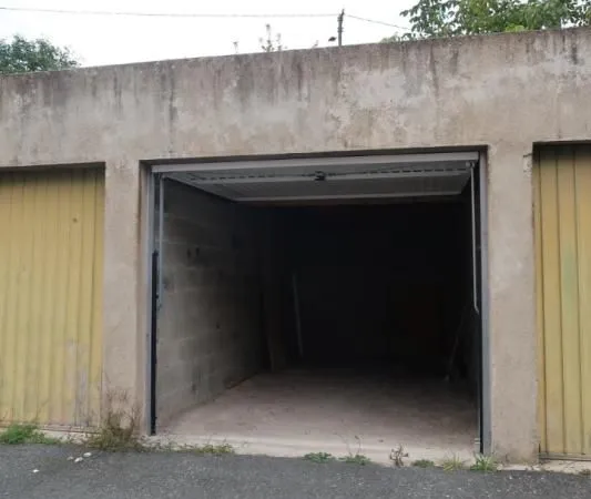 Garage Unieux