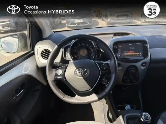 Toyota Aygo 1.0 vvt-i 72ch x-play x-app 5p mc18 — photo 9