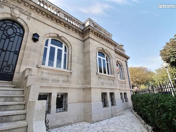 Appartement d'exception dans une maison Art déco