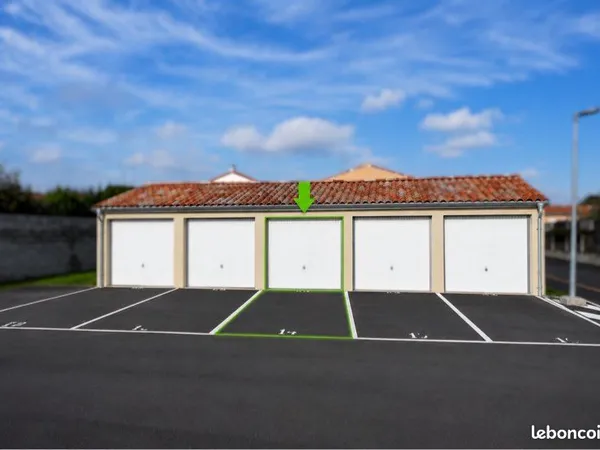Box fermé + place de parking privative - Résidence sécurisée - La Salvetat saint Gilles