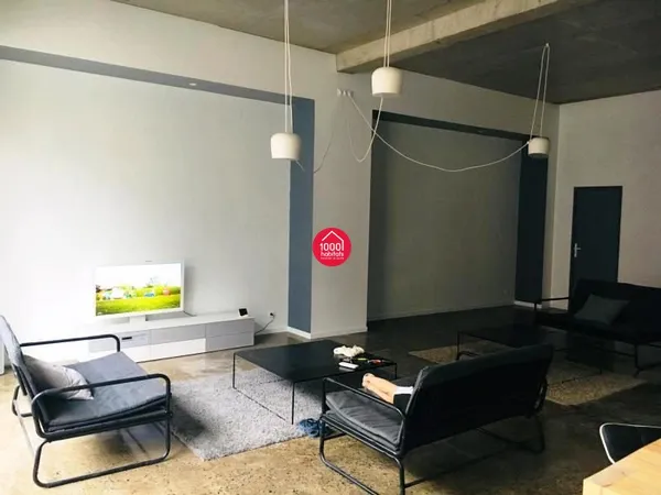Appartement 5 pièces 179 m²