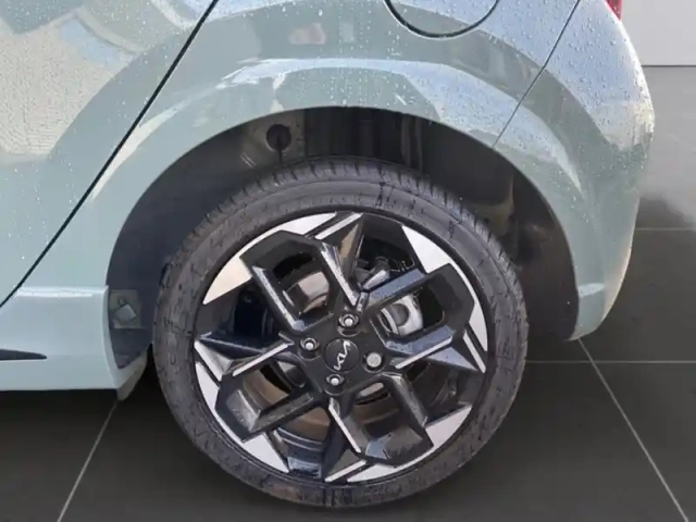 Kia Picanto gt line premium — photo 9