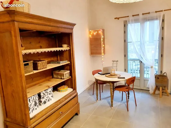 Location studio meublé centre historique Montpellier