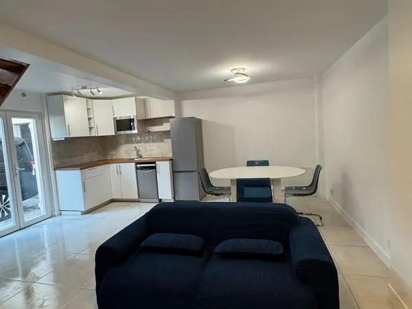 Duplex meublé 45 m² refait à neuf, style maison de ville - Gonesse