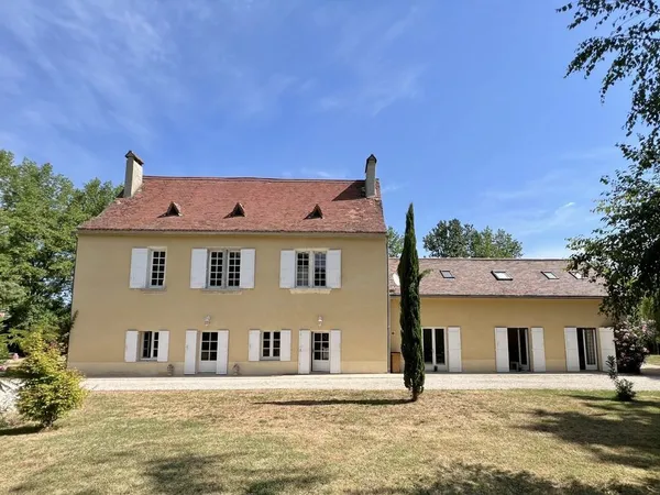Maison avec parc de 1 ha à Bergerac