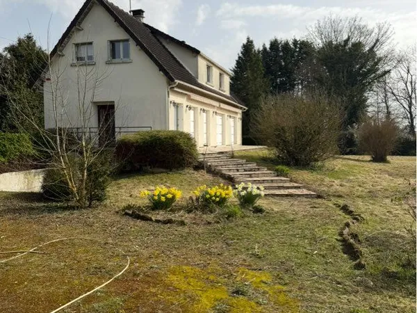 Maison 8 pièces 147 m² + Terrain constructible 2113 m² - 195 000