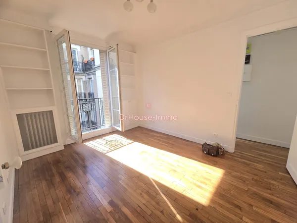 STUDIO AVEC ASCENSEUR