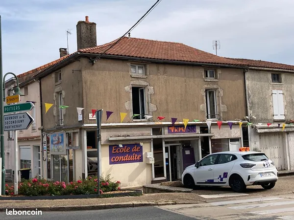 Immeuble 4 pièces 104 m²