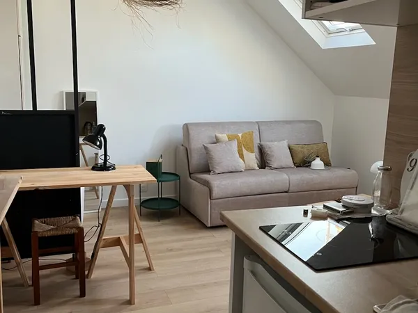 Loue un studio de 23m² à Dinard (St Énogat) rénové et meublé
