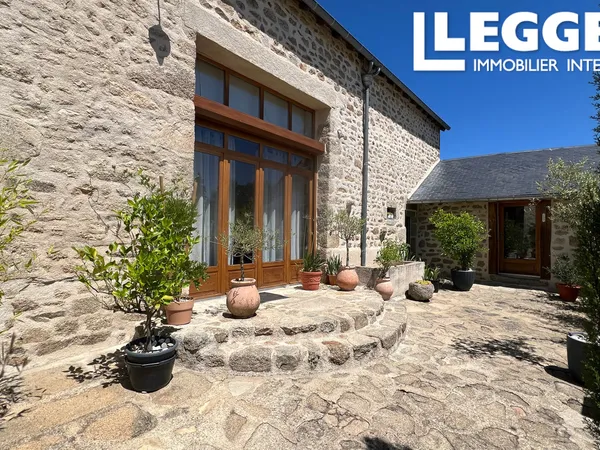 Maison 6 pièces 238 m²