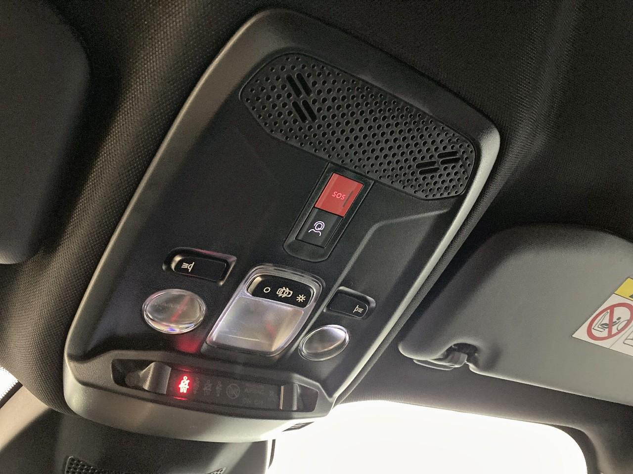Peugeot 2008 hybrid 145 ch e-dcs6 allure — photo 19