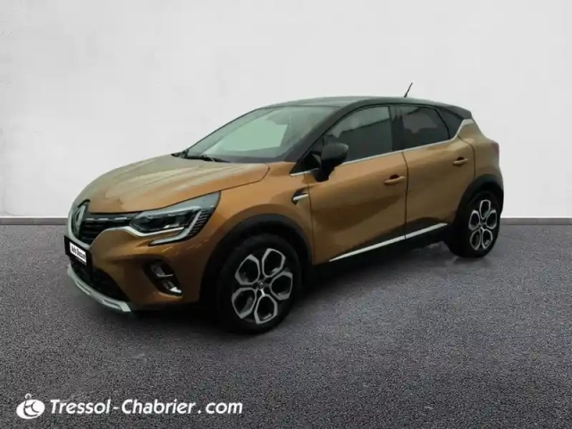 Renault Captur blue dci 115 edc intens