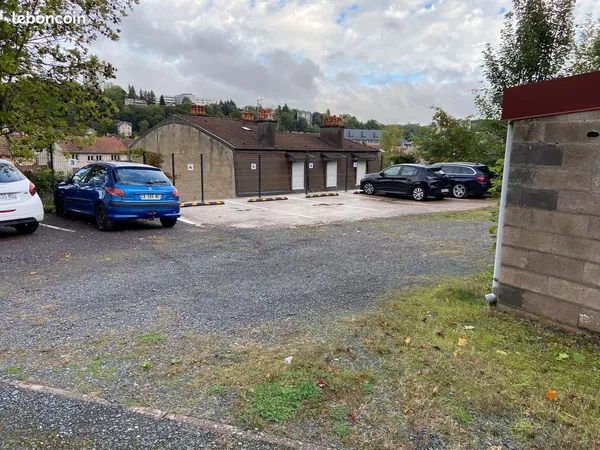 A louer : place de parking / stationnement dans résidence sécurisée - Avenue Dutac - 2 min à pied de