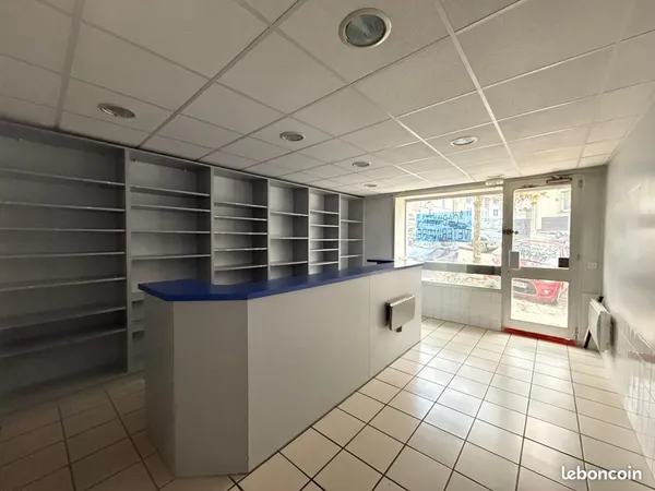 Local commercial 80 m²