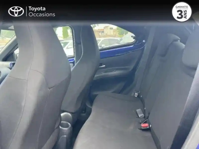 Toyota Aygo x 1.0 vvt-i 72ch design s-cvt — photo 12