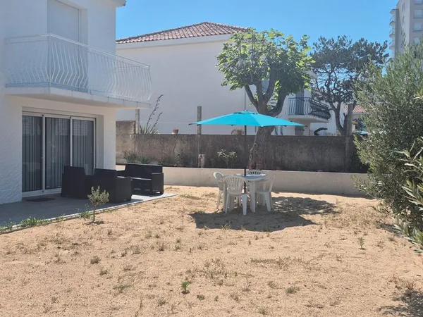 Appartement 65 m2 avec grand jardin et stationnement avenue de l´Ile de France
