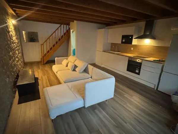 T2 duplex Pauillac climatisé et cuisine neuve