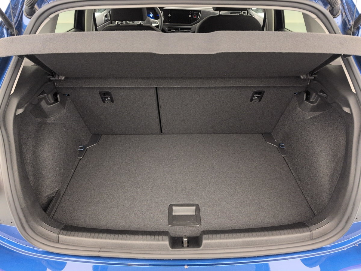 Volkswagen Polo — photo 11