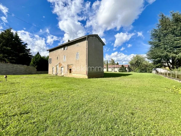 Maison 6 pièces 198 m²