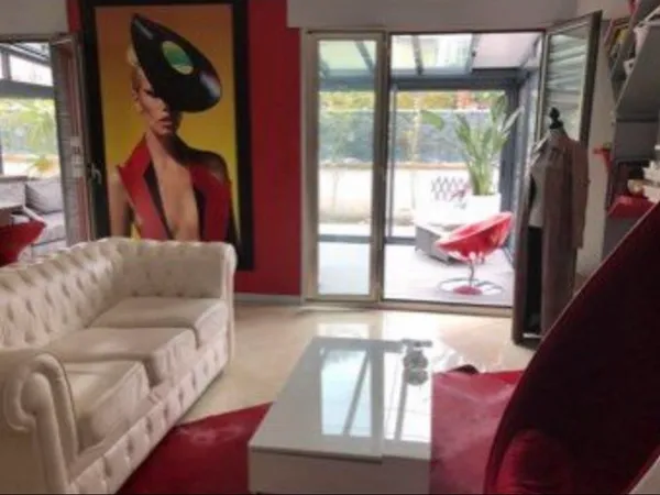 Appartement d'artiste en rez-de-chaussée 🏡