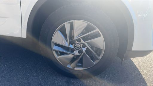 Nissan Qashqai 1.3 DIGT-T 158 MHEV X-Tronic - Premiere Edition – 2023 – 52012 km – Essence – Boîte Automatique — photo 18