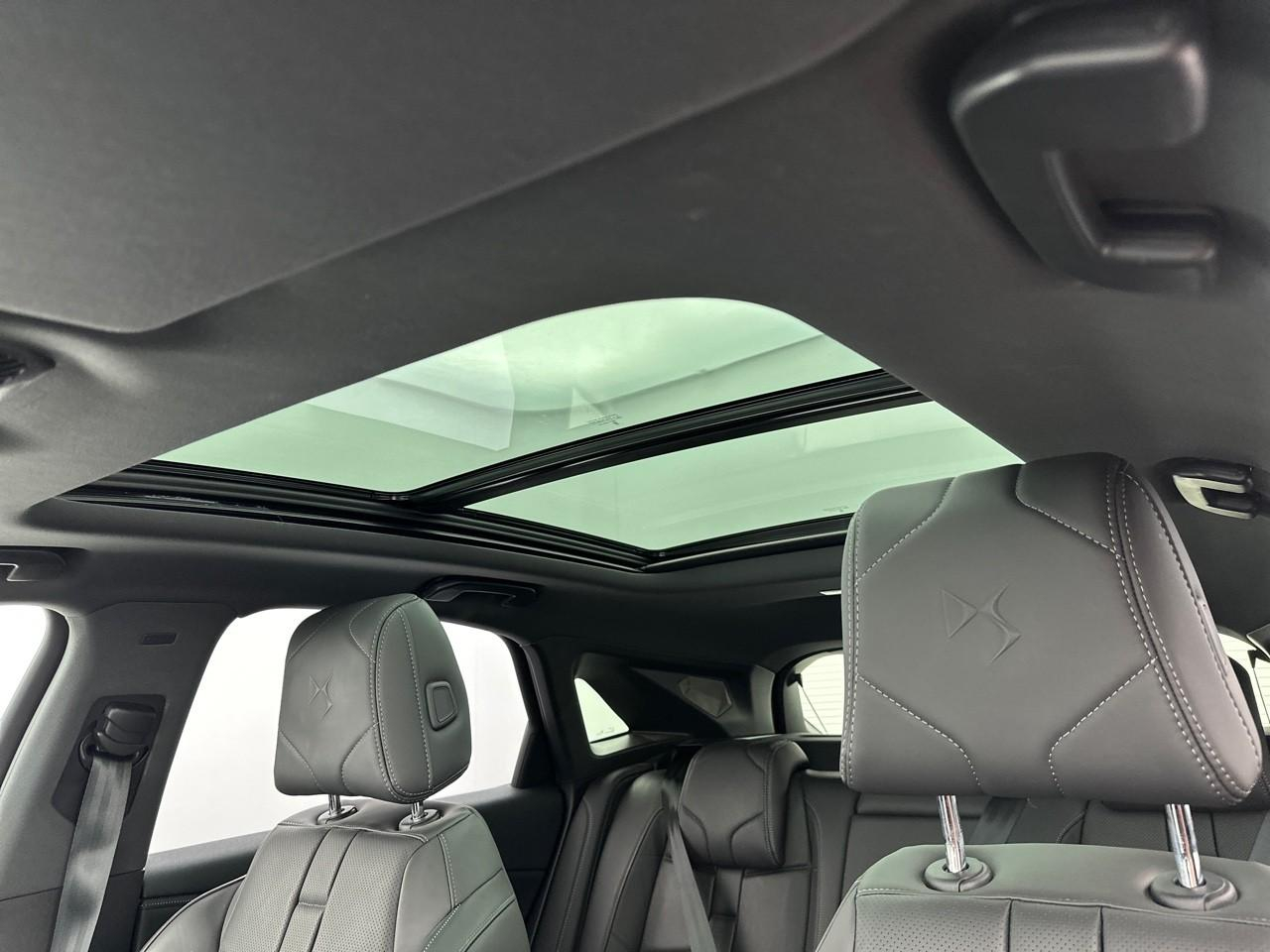 Ds Ds 7 crossback hybride rechargeable e-tense 360 eat8 4x4 la premi — photo 37