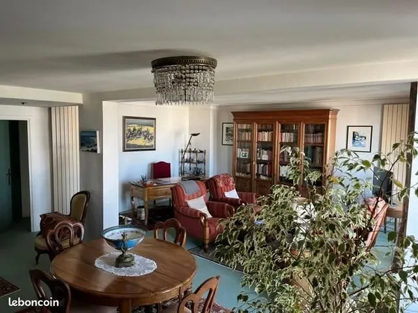 Appartement 6 pièces 103 m²