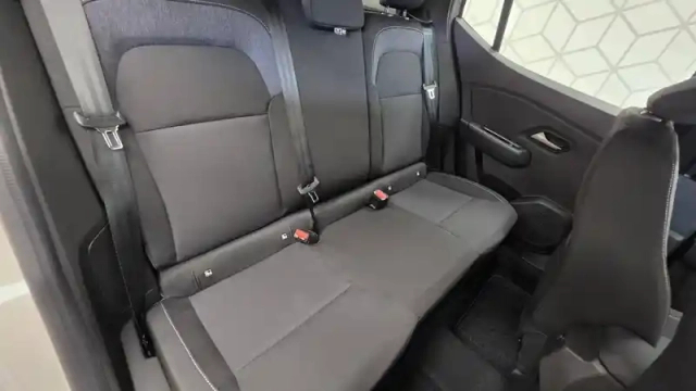 Dacia Sandero sce 65 — photo 21